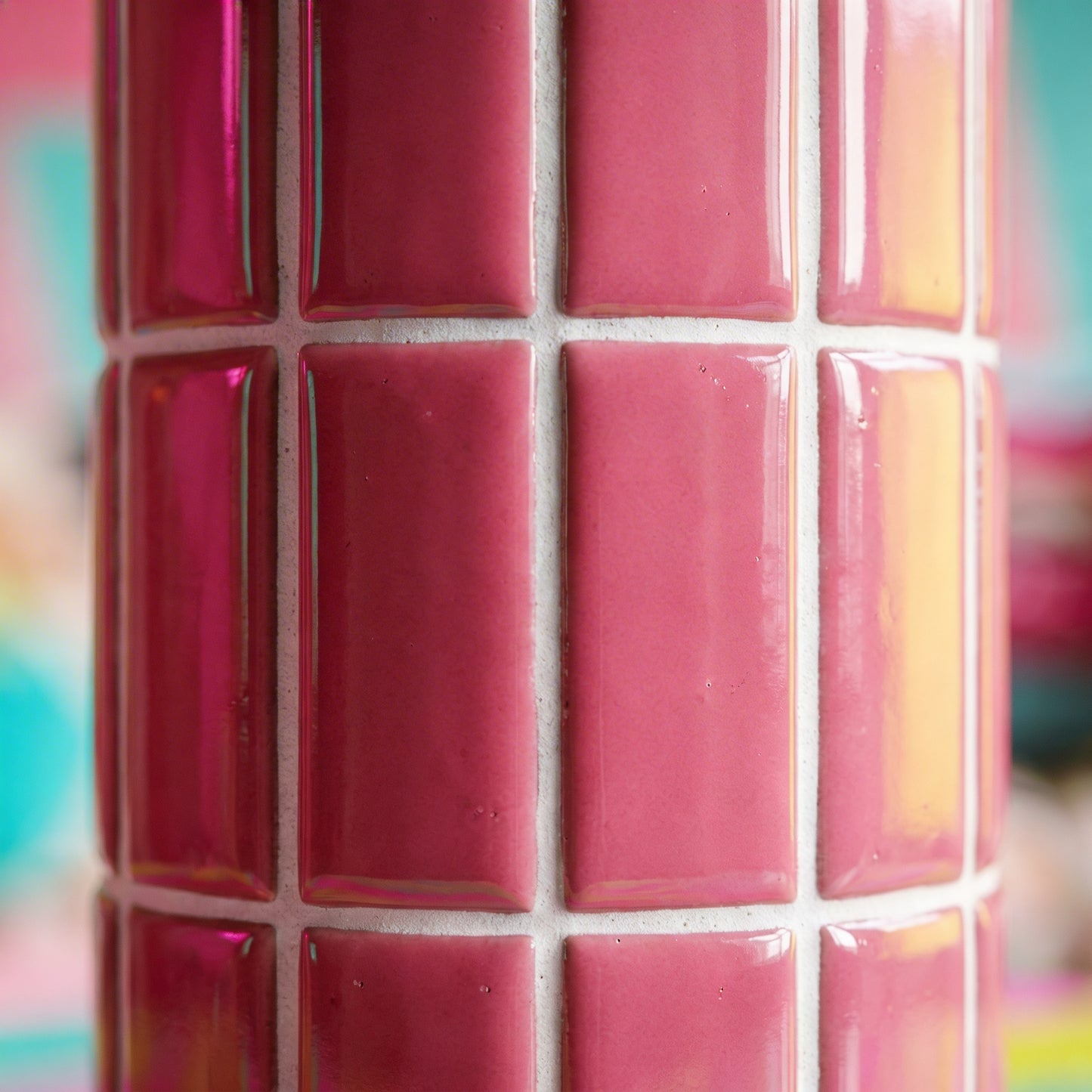 Jarrón de azulejos rosa